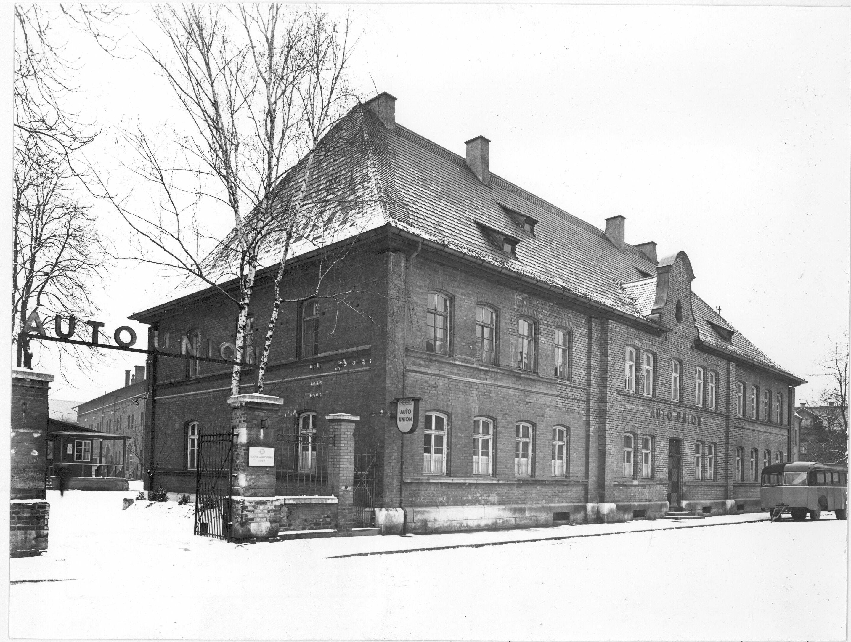 A new beginning 75 years ago - September 3, 1949, is an important date in the history of Audi. On this day, Auto Union GmbH was founded in Ingolstadt. The main administrative offices, and thus the new headquarters of the young company, were set up in...