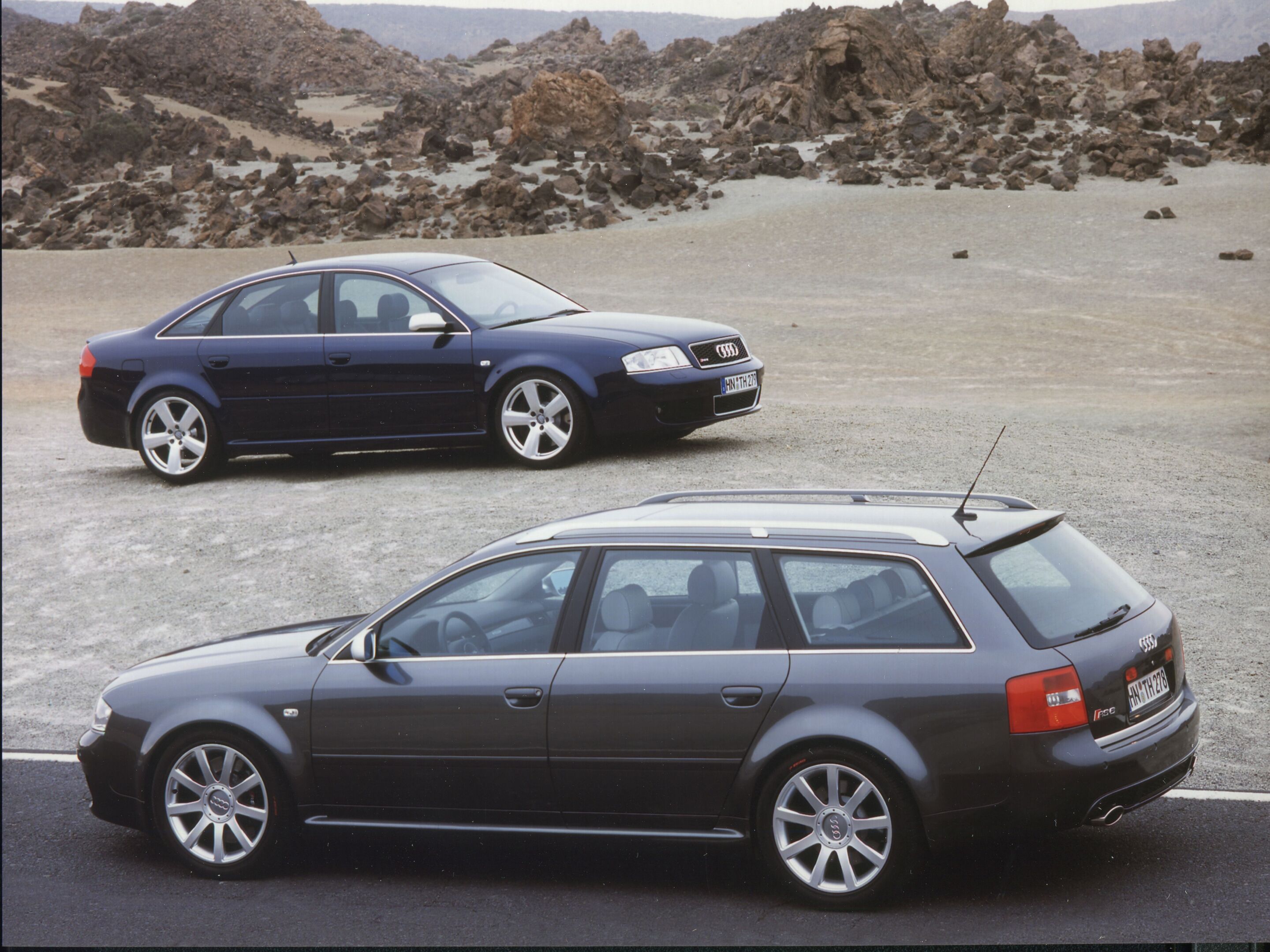 Audi Tradition showcases Audi 100 and A6 history - The Audi RS6 Sedan and Audi RS6 Avant (C5) on display at the current Audi Tradition C model series exhibition at the Audi Forum Neckarsulm.