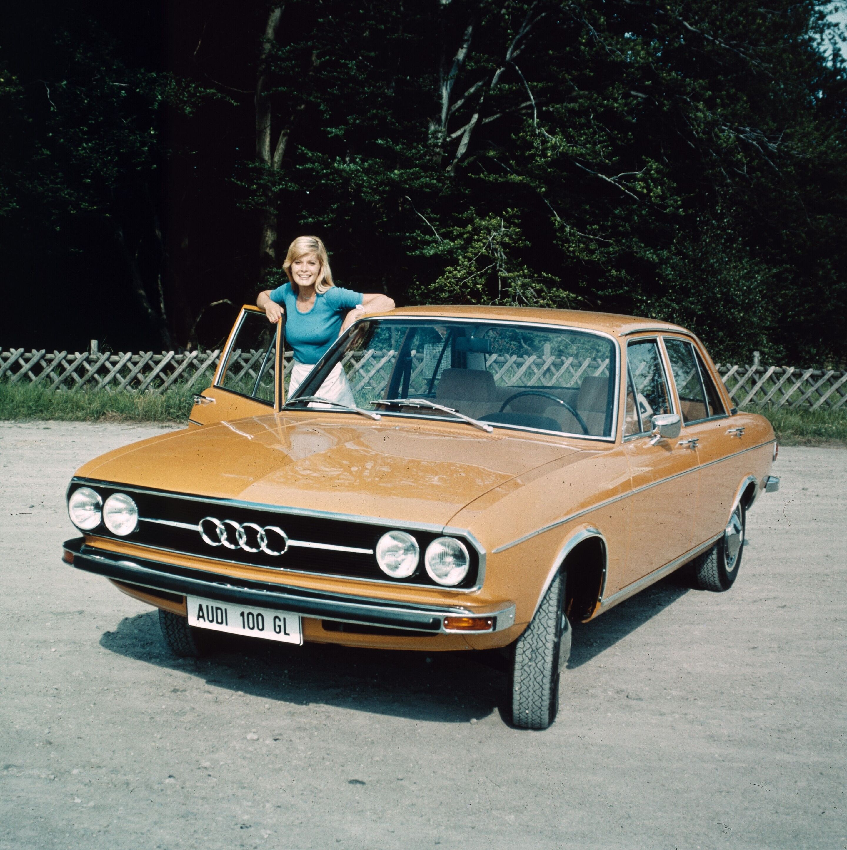 Audi Tradition showcases Audi 100 and A6 history - Archive photo for the current Audi Tradition C model series exhibition at the Audi Forum Neckarsulm: the first-generation Audi 100.